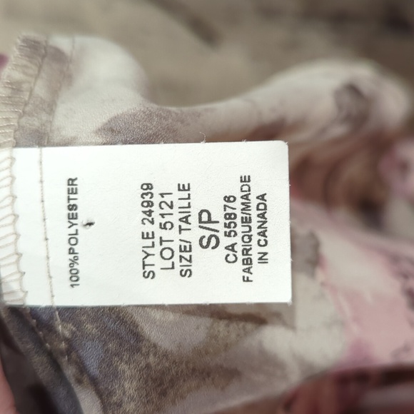 NWT Artizan Robin Barre Purple ruffle floral cold shoulder blouse - Picture 6 of 6